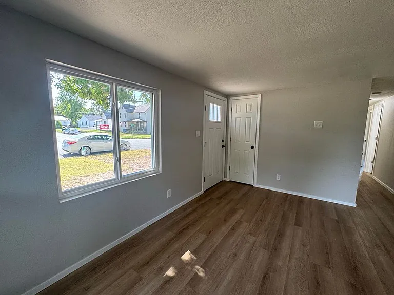 503 S Francis St — Photo 1