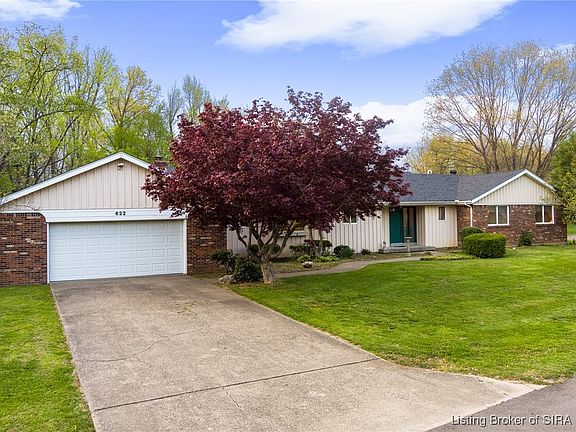 2nd image of 622 N Forrest Drive