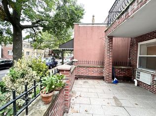2237 27th St #1, Astoria, NY 11105