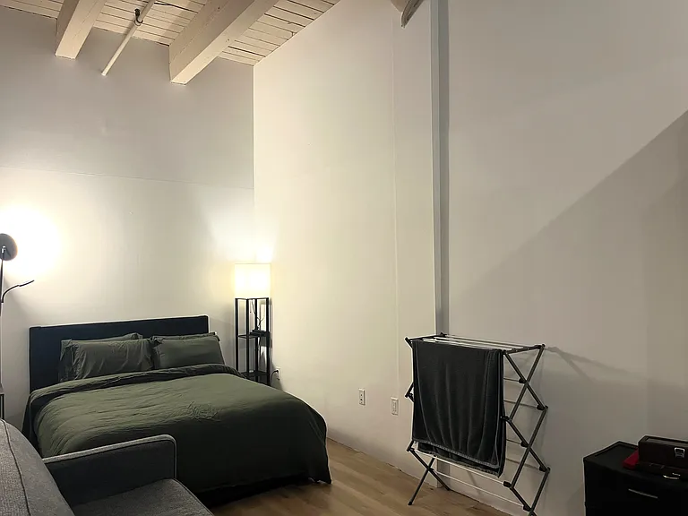 10 Thacher St #10 — Photo 9