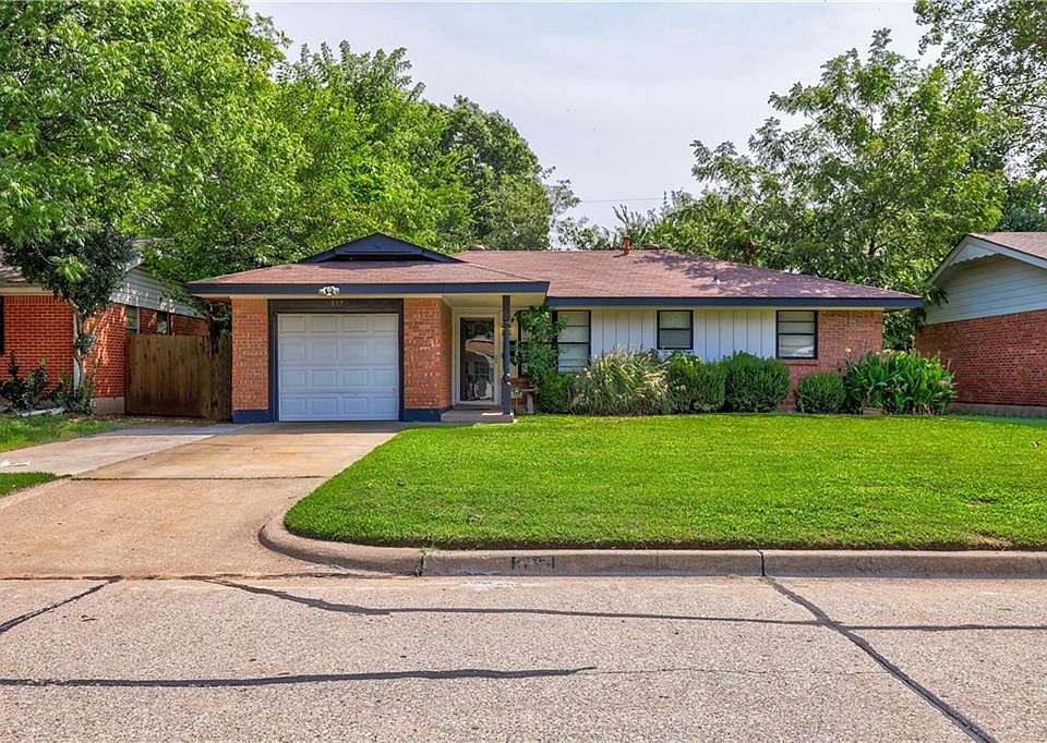 1st image of 317 Thompson Dr