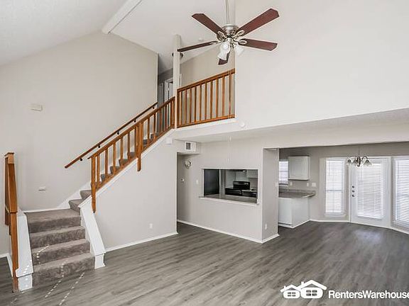 2nd image of 808 Bailey Dr