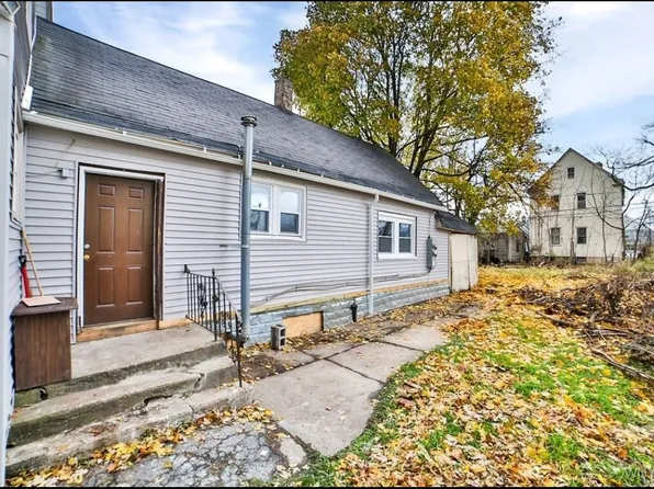 196 Eaton St, Buffalo, NY 14208