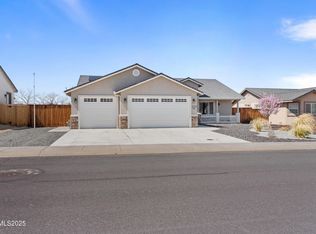 1129 Dixie Ln, Fernley, NV 89408