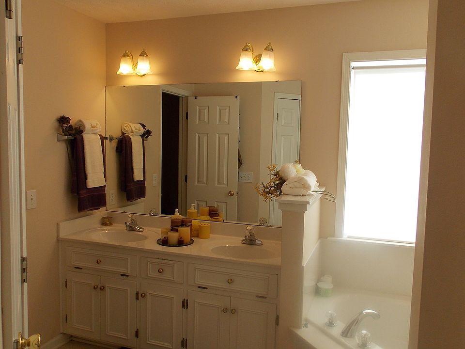 1st image of 7011 Oak Side Ct #1