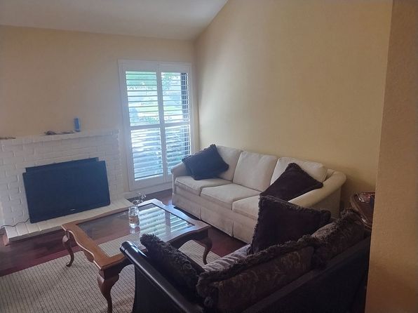 3201 Swallows Nest Dr, Sacramento, CA 95833