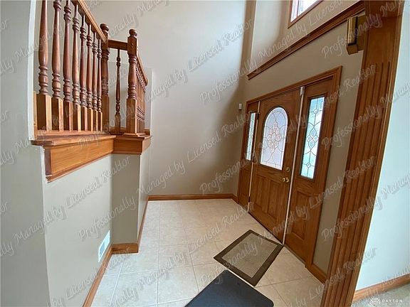 3rd image of 6353 Charlotte Ct