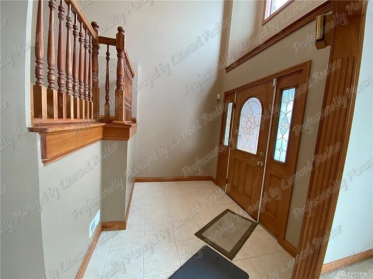 6353 Charlotte Ct — Photo 3