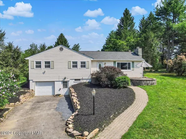 546 Vista Ln, Sciota, PA 18354