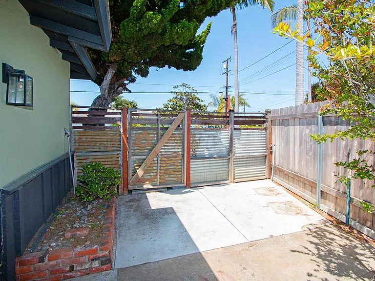 907 California St — Photo 32