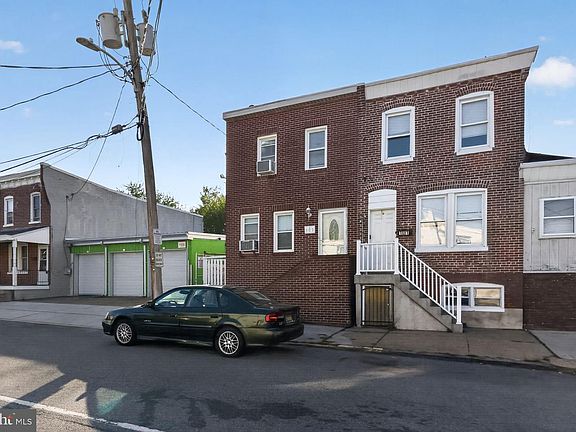 2nd image of 103 S Harrison St