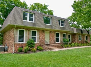 579 Pleasant Hill Dr, Algood, TN 38501