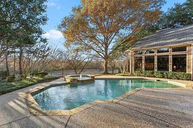 5327 Willow Wood Ln — Photo 18