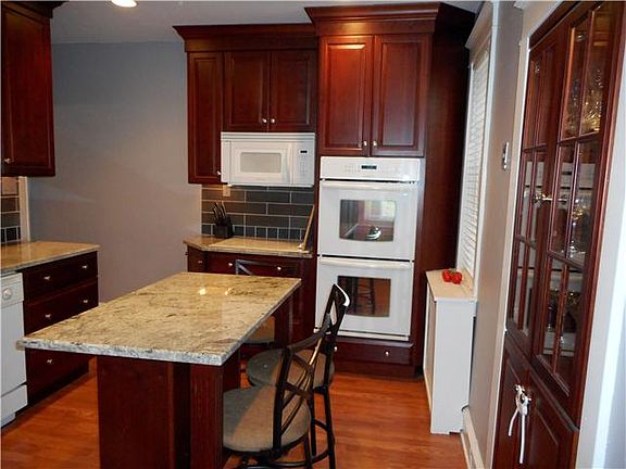 Kit-Double Oven-Built-In China Cabinet