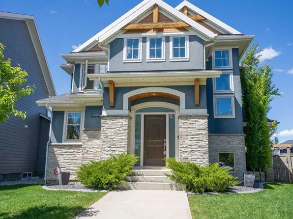 42 E Cooperstown Ct SW, Airdrie, AB T4B 2C5