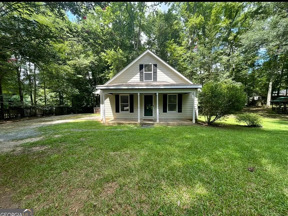 61 Clearwater Rd