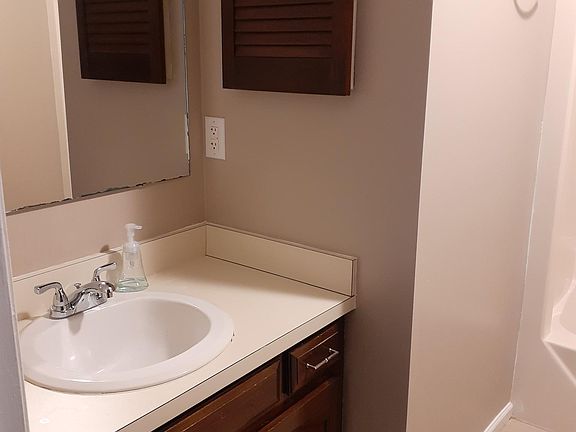 4th image of 7005 Trevor Ln