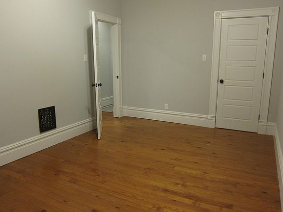 4th image of 4059 Shenandoah Ave