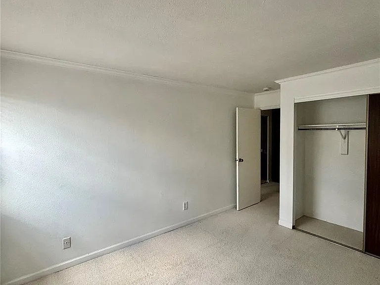 1150 Golden Cir #501 — Photo 10