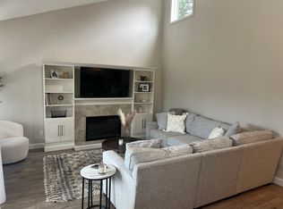 7901 196th St SW APT 9, Edmonds, WA 98026