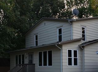 110 2nd Ave #1&2, Waldorf, MN 56091