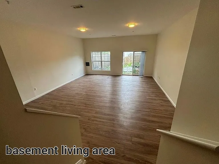 Emerson Dr — Photo 4