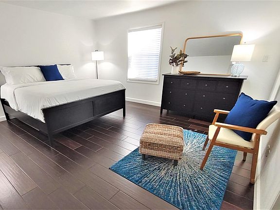 4th image of 5008 Starfish Dr SE APT B