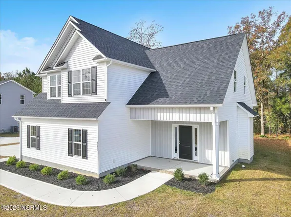 7177 Old Stump Drive SE, Leland, NC 28451