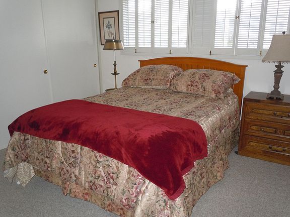 5th image of 300 N Fairview Ave Unit 3