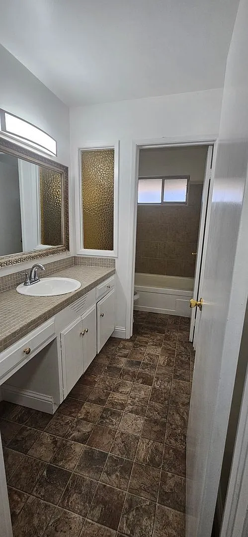 SLPD Apartments — Photo 4