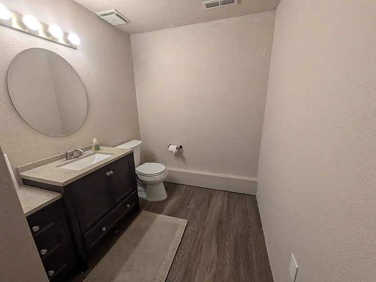 8015 W Hood Ave — Photo 11