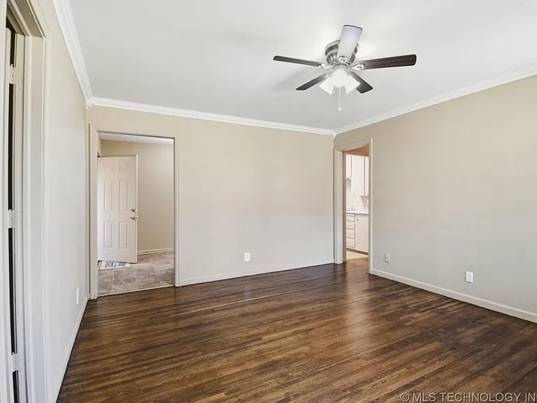 729 N 72nd East Ave — Photo 7