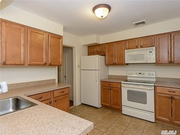 5th image of 181 Mason Dr