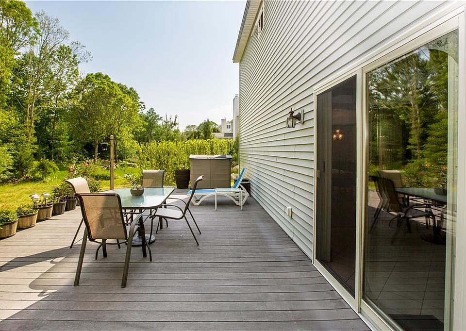 2nd image of 13 Briar Patch Dr