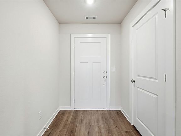 4th image of 3 Clun Ln