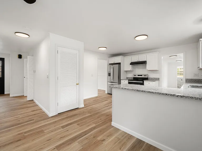 2 Cavasin Dr — Photo 7