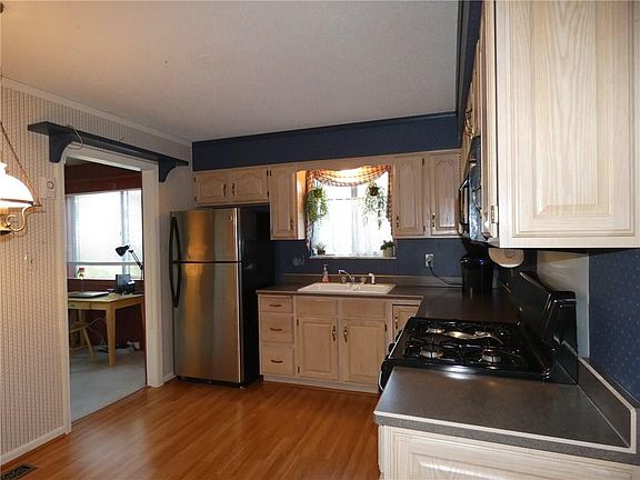 5th image of 10226 Bayton Ct