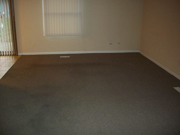 3rd image of 369 Kirkwood Cir