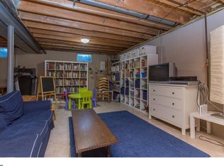 2886 Old Cedar Grove Rd, Broomall, PA 19008