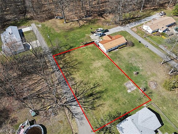 2nd image of 17972 Davis Rd