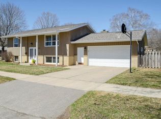 509 15th St NE, Rochester, MN 55906