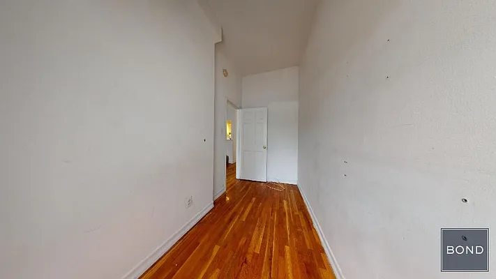 Rented by Bond New York | media 21