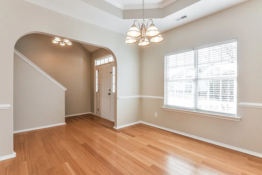 4 bed, 2.5 bath, 2150 sqft, $2,335 — Photo 4
