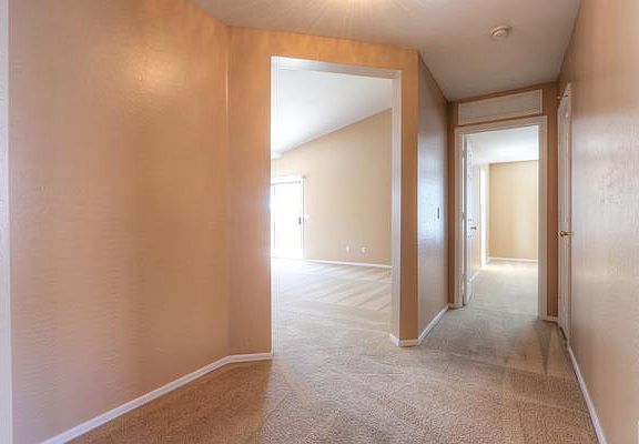 3rd image of 1649 E Cardinal Dr