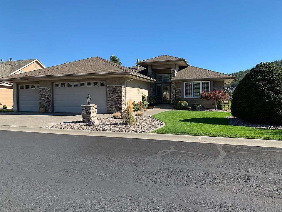 1st image of 24320 E Pinehurst Ln