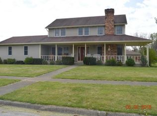 365 Lawnwood Dr, Circleville, OH 43113