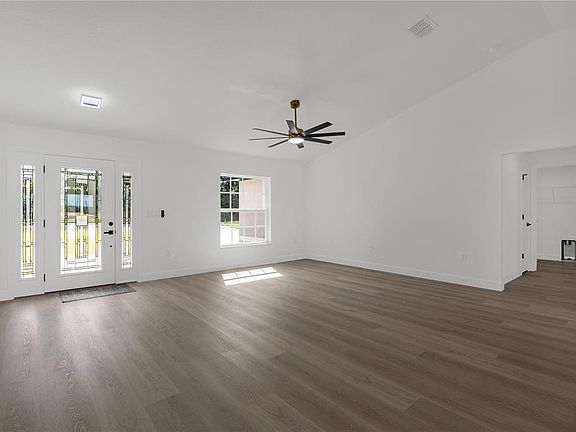 4th image of 40 Olive Cir