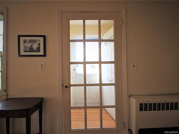 3rd image of 26 Guilford Dr