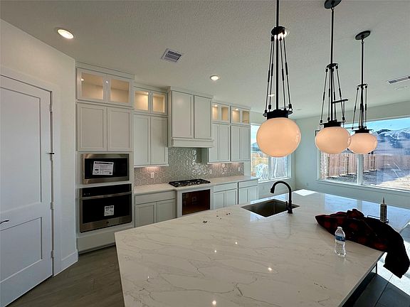 3rd image of 485 Lone Ranger Dr