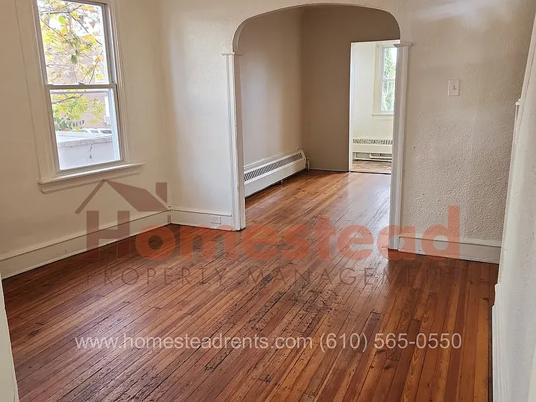 310 Moore St — Photo 8